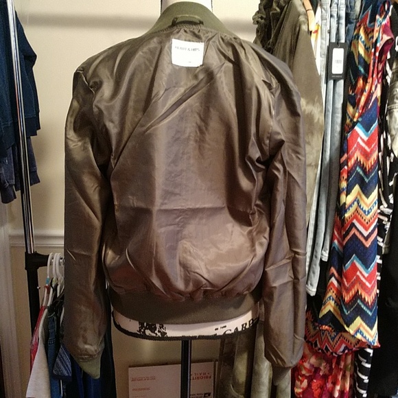 🎈 Forever 21 Satin Bomber Lightweight Jacket, NWT - Picture 6 of 8